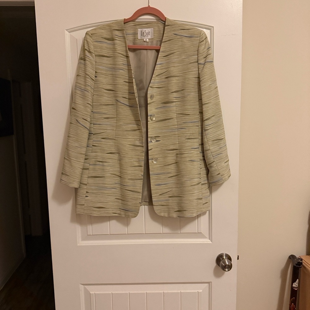 Le Suit Pale Green Collarless Textured Blazer with Subtle Striations
